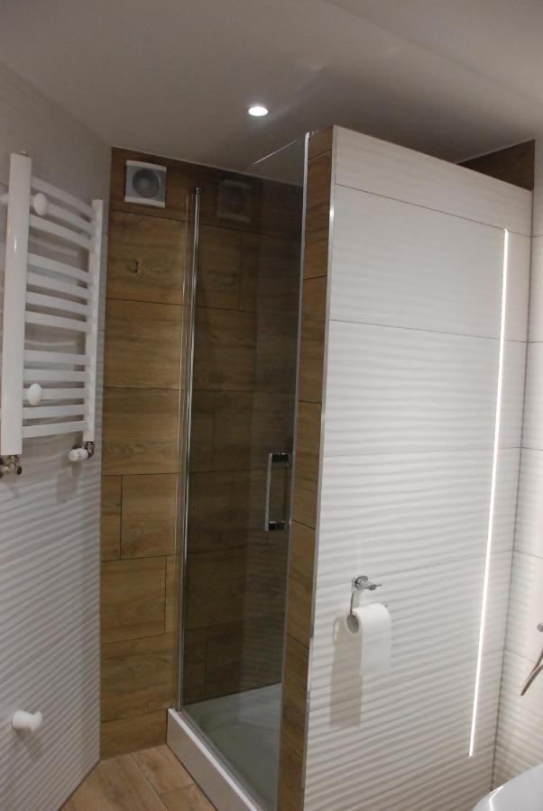 Hotelik Manhatan Radzyn Podlaski Εξωτερικό φωτογραφία