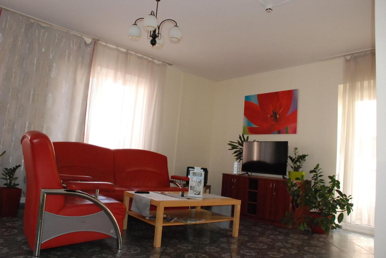 Hotelik Manhatan Radzyn Podlaski Εξωτερικό φωτογραφία