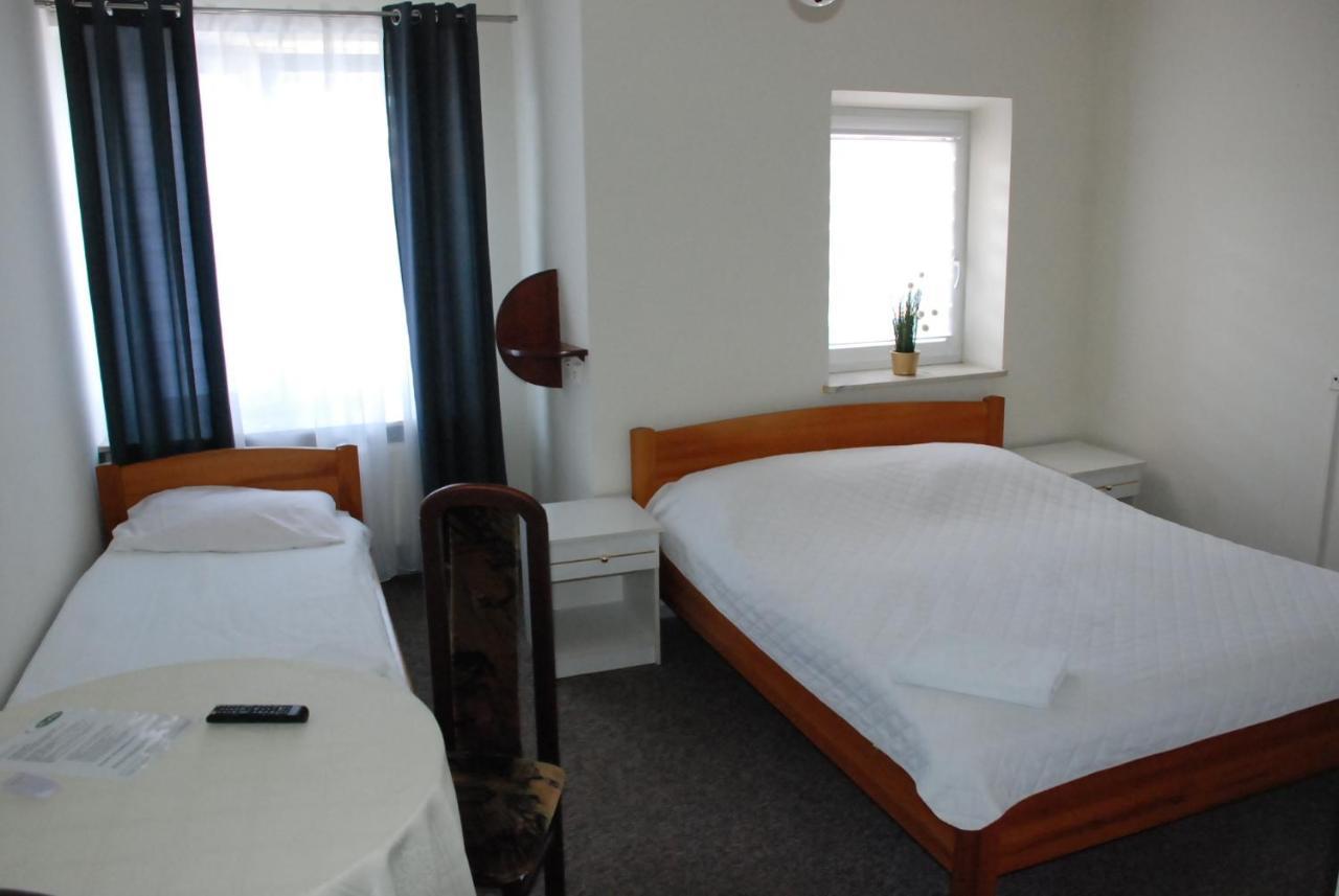 Hotelik Manhatan Radzyn Podlaski Εξωτερικό φωτογραφία